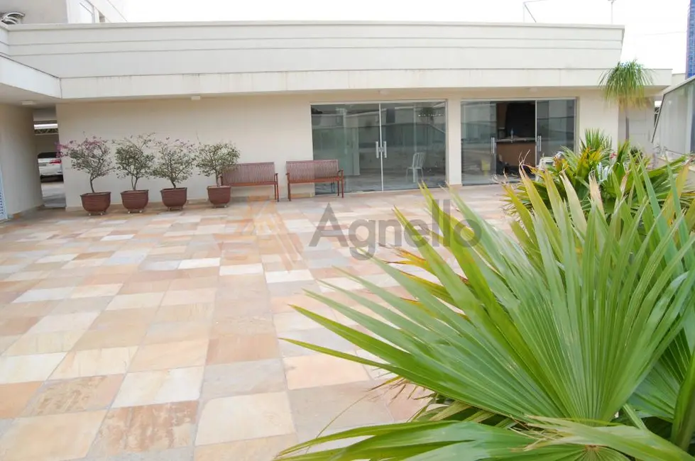 Foto 3 de Apartamento com 3 quartos à venda, 157m2 em São José, Franca - SP