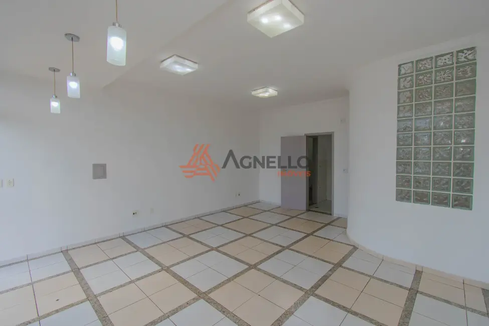 Foto 2 de Loja para alugar, 64m2 em São José, Franca - SP