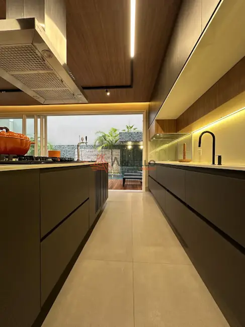 Foto 2 de Casa de Condomínio com 4 quartos à venda, 415m2 em Villa São Vicente, Franca - SP