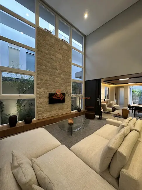 Foto 8 de Casa de Condomínio com 4 quartos à venda, 415m2 em Villa São Vicente, Franca - SP