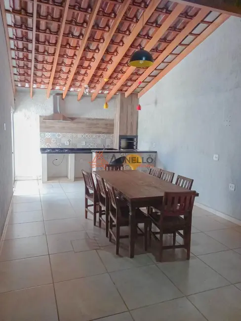Foto 1 de Casa com 2 quartos à venda, 150m2 em Residencial Peres Elias, Franca - SP