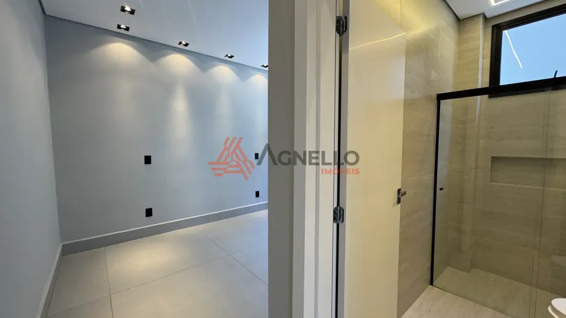 Foto 8 de Casa de Condomínio com 4 quartos à venda, 247m2 em Veredas de Franca, Franca - SP