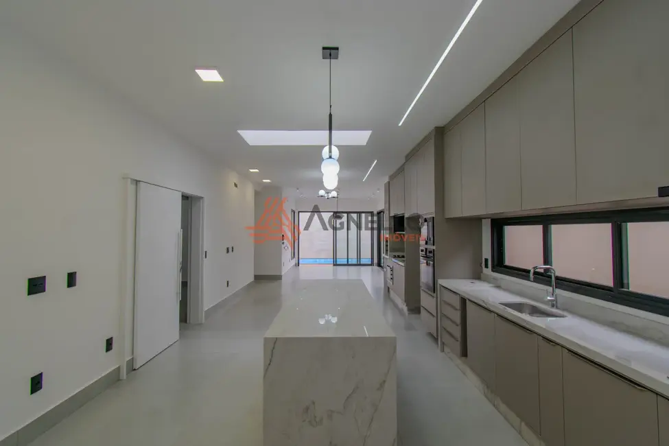 Foto 2 de Casa de Condomínio com 3 quartos à venda, 217m2 em Veredas de Franca, Franca - SP