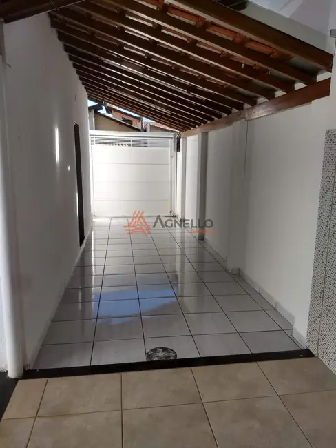 Foto 2 de Casa de Condomínio com 2 quartos à venda, 47m2 em Parque das Árvores, Franca - SP