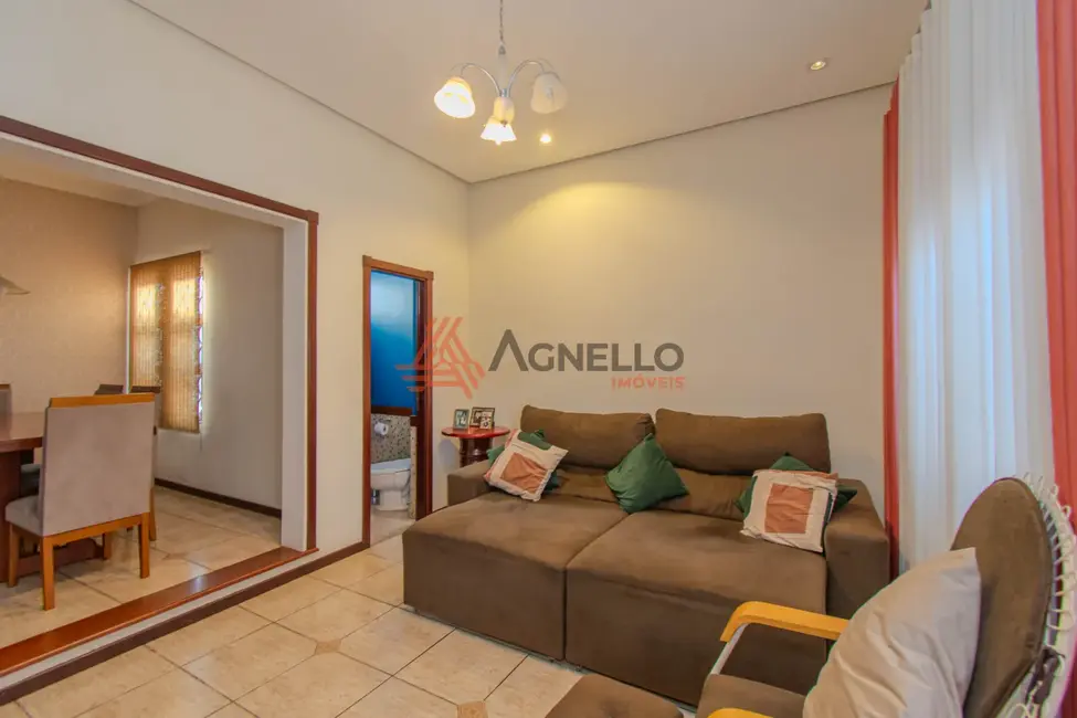 Foto 1 de Casa com 3 quartos à venda, 179m2 em Jardim Redentor, Franca - SP