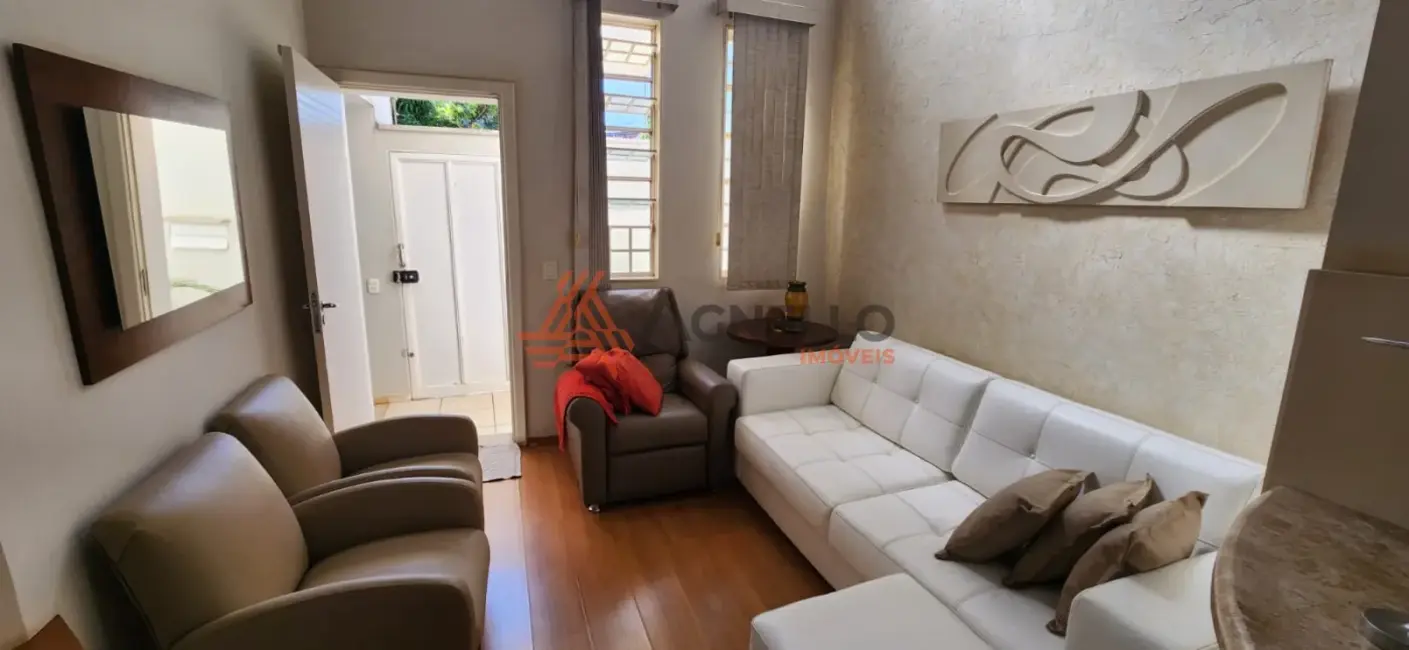 Foto 1 de Casa com 3 quartos à venda, 223m2 em Estação, Franca - SP