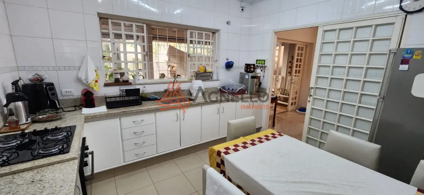 Foto 4 de Casa com 3 quartos à venda, 223m2 em Estação, Franca - SP