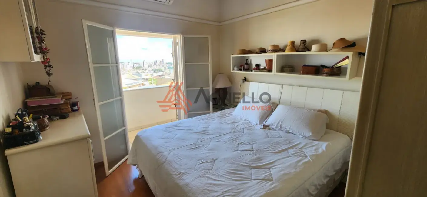 Foto 9 de Casa com 3 quartos à venda, 223m2 em Estação, Franca - SP