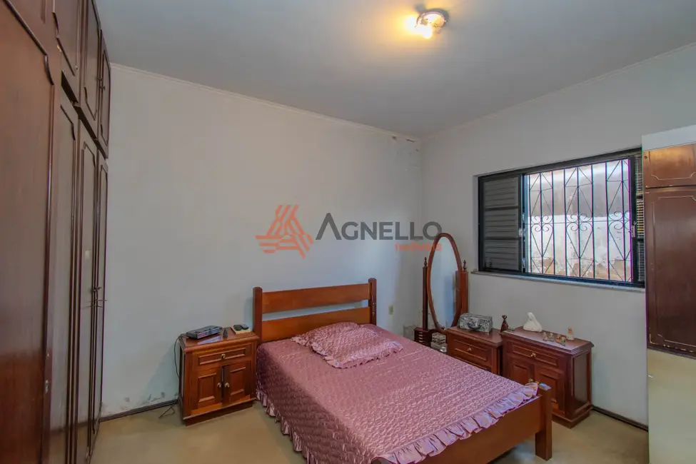 Casa com 2 quartos à venda, 217m2 em Jardim Veneza, Franca - SP - imagem 7 Foto 7 de Casa com 2 quartos à venda, 217m2 em Jardim Veneza, Franca - SP