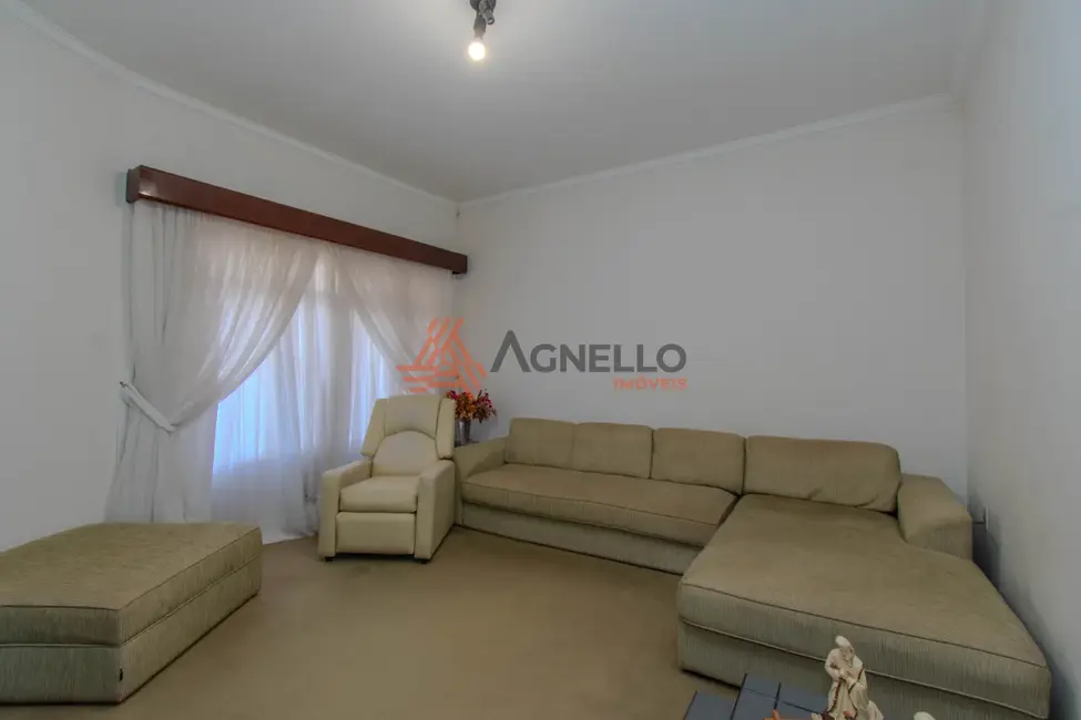 Foto 1 de Casa com 2 quartos à venda, 217m2 em Jardim Veneza, Franca - SP