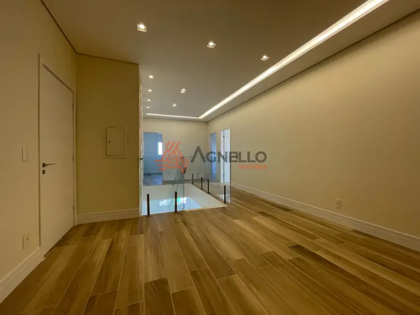 Apartamento com 5 quartos à venda, 208m2 em Vila Santos Dumont, Franca - SP - imagem 9 Foto 9 de Apartamento com 5 quartos à venda, 208m2 em Vila Santos Dumont, Franca - SP