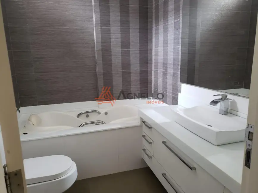 Casa com 4 quartos à venda, 216m2 em Jardim Piratininga, Franca - SP - imagem 9 Foto 9 de Casa com 4 quartos à venda, 216m2 em Jardim Piratininga, Franca - SP