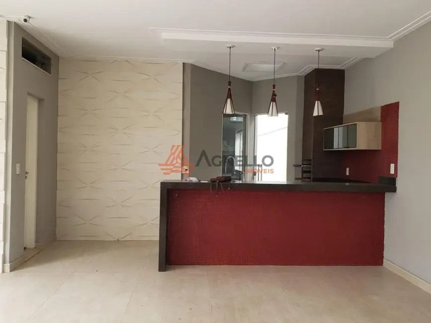 Foto 1 de Casa com 4 quartos à venda, 216m2 em Jardim Piratininga, Franca - SP