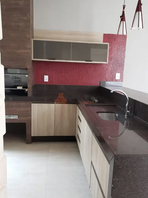 Foto 2 de Casa com 4 quartos à venda, 216m2 em Jardim Piratininga, Franca - SP