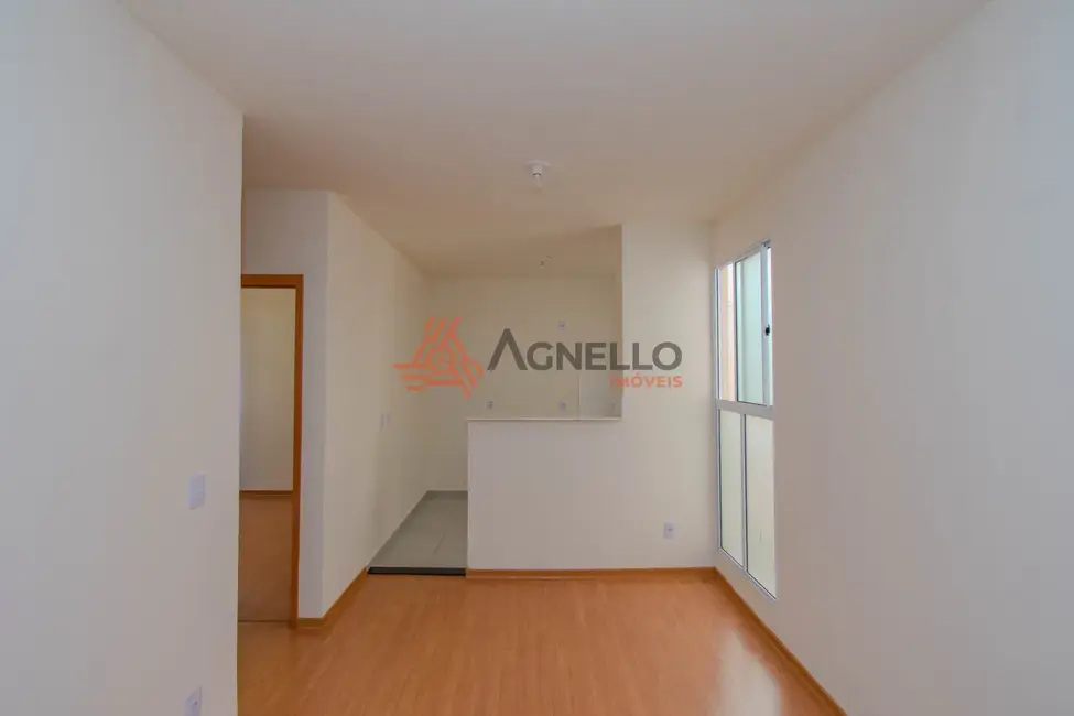 Foto 2 de Apartamento com 2 quartos para alugar, 46m2 em Chácara Espraiado, Franca - SP
