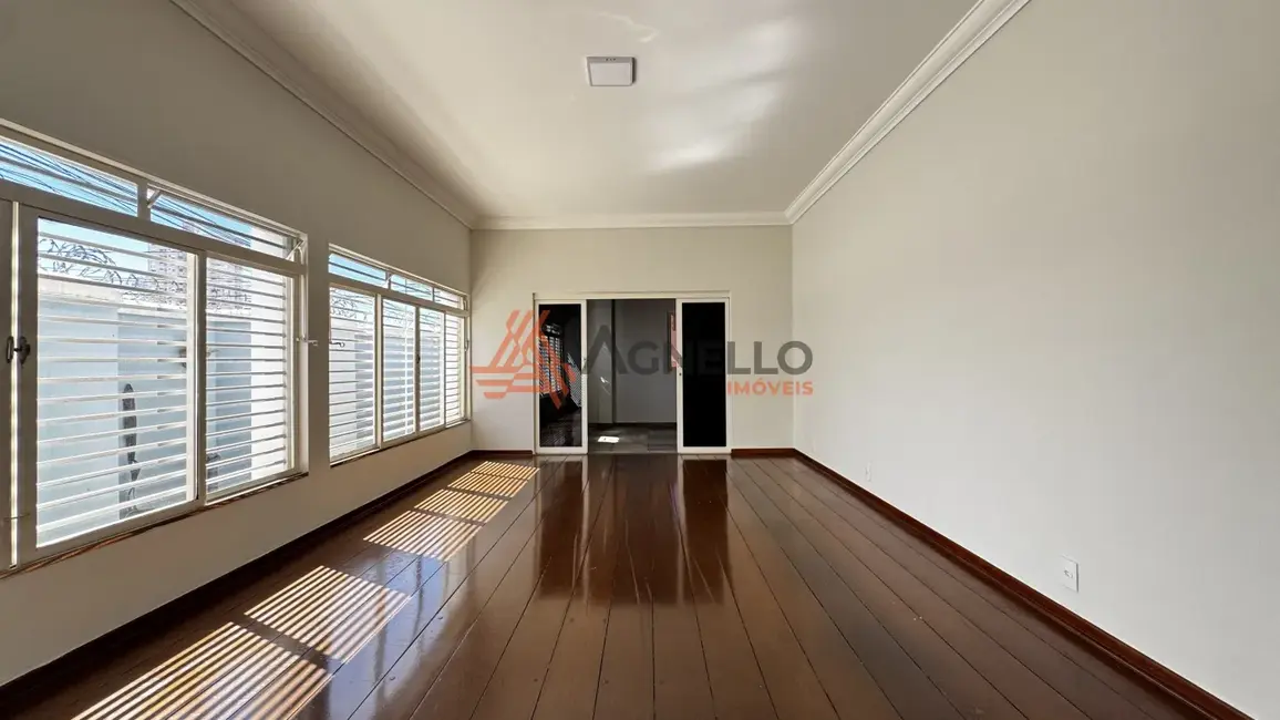 Foto 2 de Loja com 3 quartos para alugar, 349m2 em Centro, Franca - SP