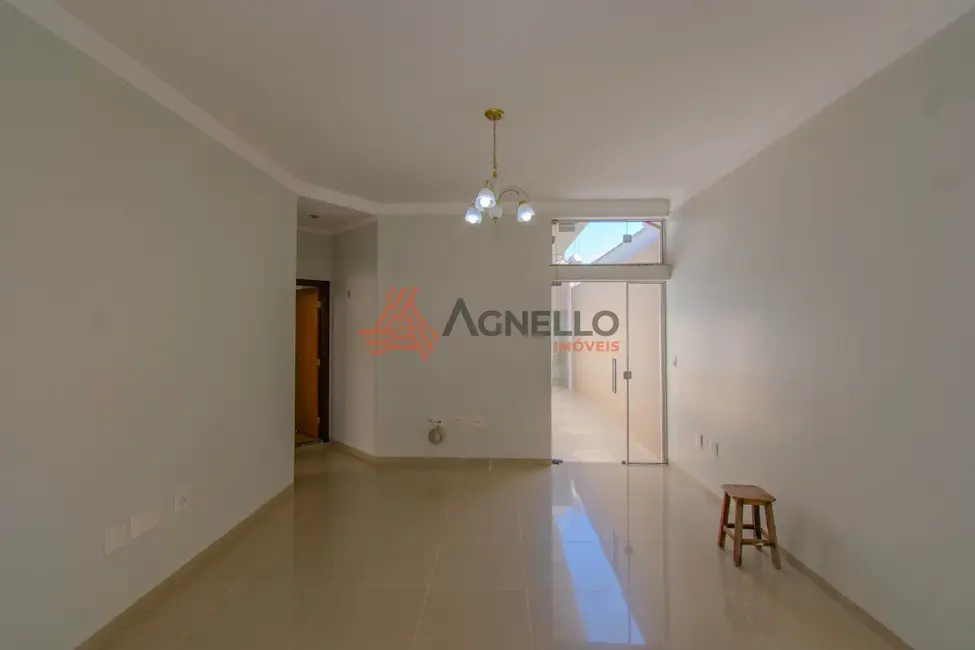 Foto 8 de Casa com 3 quartos à venda, 200m2 em Jardim Samel Park, Franca - SP