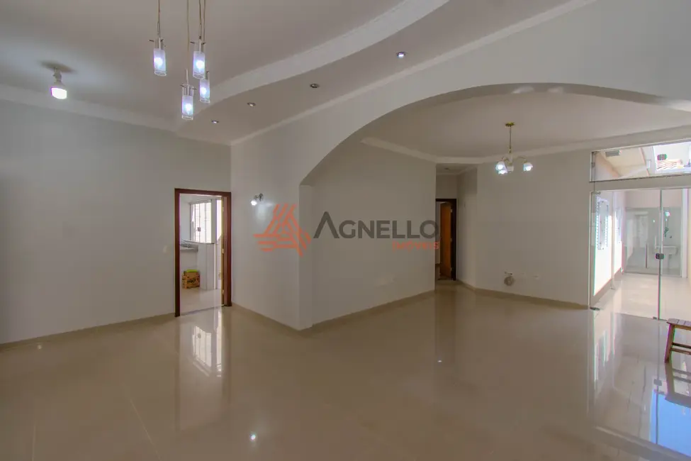 Foto 7 de Casa com 3 quartos à venda, 200m2 em Jardim Samel Park, Franca - SP