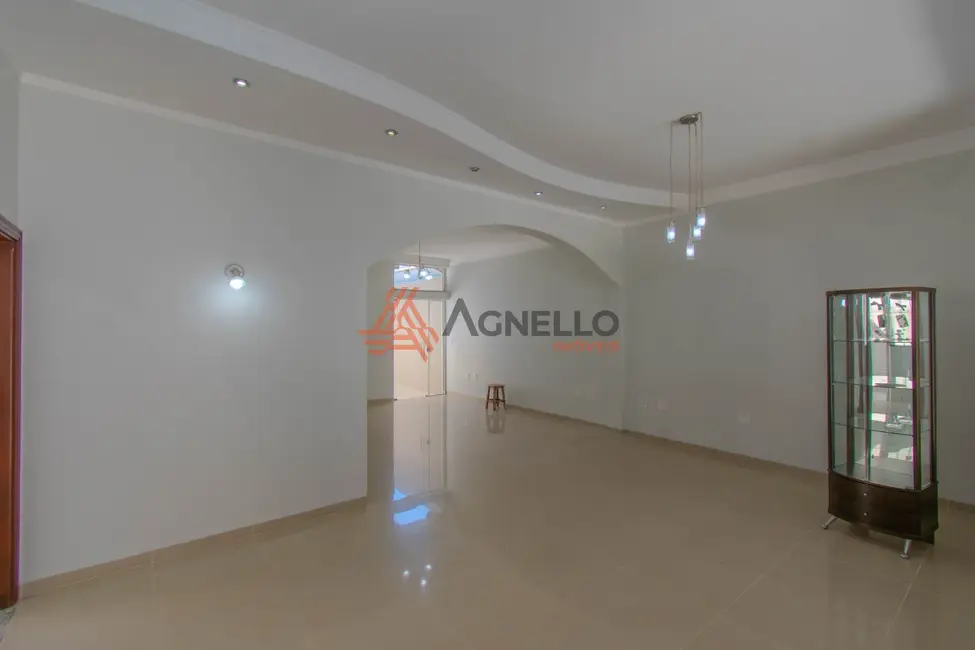 Foto 6 de Casa com 3 quartos à venda, 200m2 em Jardim Samel Park, Franca - SP