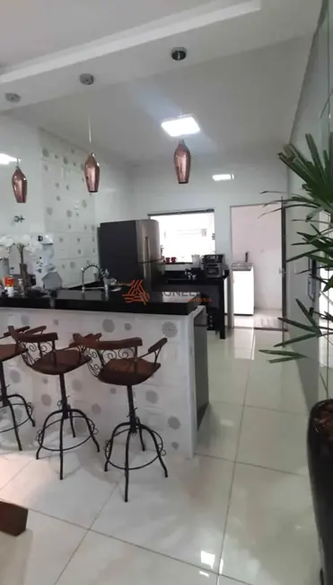 Foto 2 de Casa com 3 quartos à venda, 100m2 em Residencial Zanetti, Franca - SP