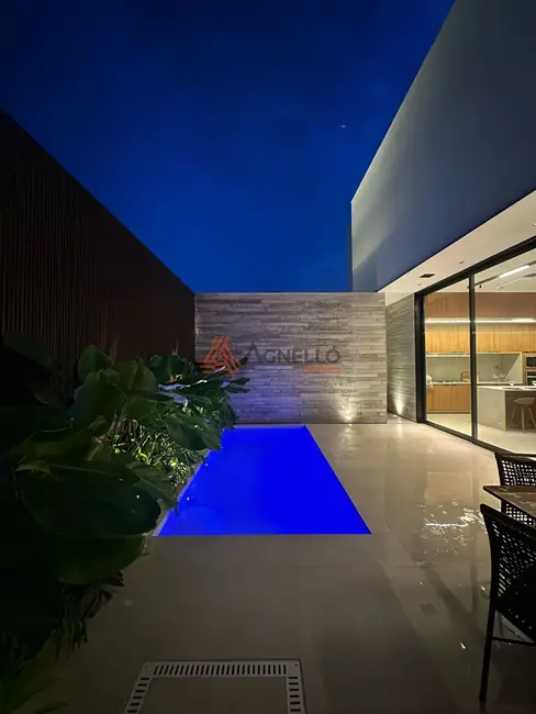 Foto 2 de Casa com 3 quartos à venda, 230m2 em Jardim Santana, Franca - SP