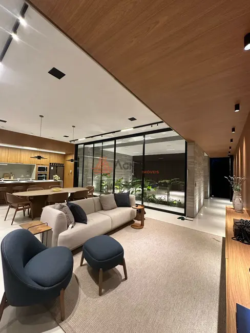 Foto 6 de Casa com 3 quartos à venda, 230m2 em Jardim Santana, Franca - SP