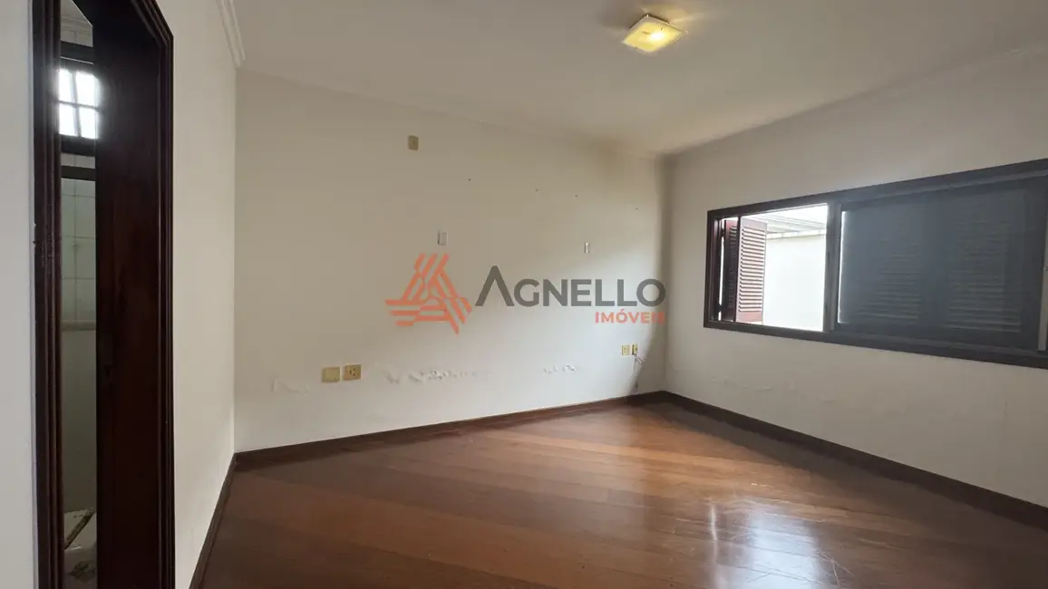 Foto 9 de Casa de Condomínio com 3 quartos à venda, 270m2 em Franca - SP