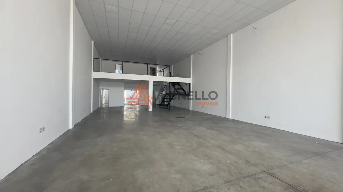 Foto 2 de Armazém / Galpão para alugar, 116m2 em Vila Aparecida, Franca - SP