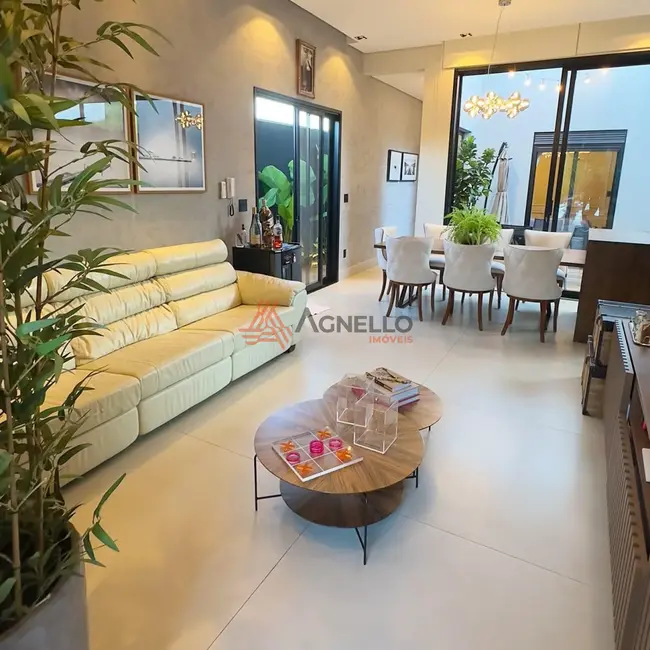 Foto 6 de Casa de Condomínio com 3 quartos à venda, 160m2 em Veredas de Franca, Franca - SP