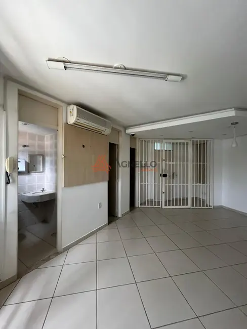 Foto 2 de Sala Comercial à venda, 45m2 em Centro, Franca - SP