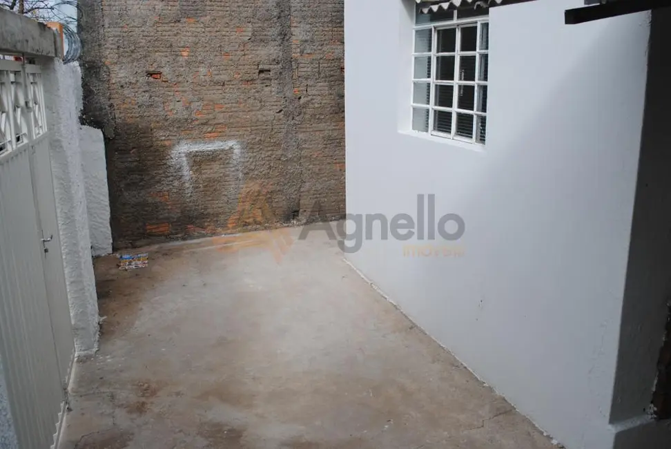 Foto 1 de Casa com 1 quarto à venda, 35m2 em Jardim Califórnia, Franca - SP