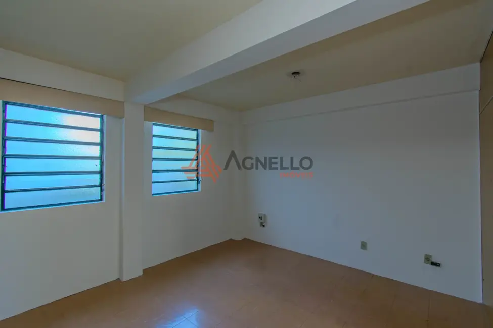 Foto 3 de Sala Comercial à venda, 71m2 em São José, Franca - SP