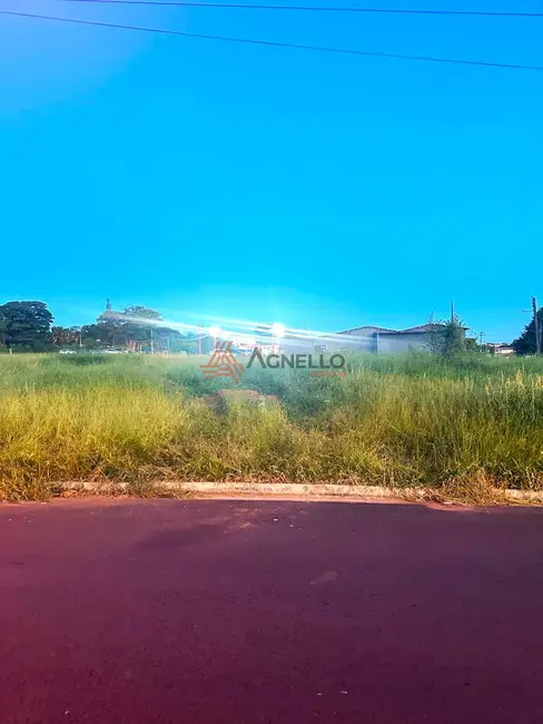 Foto 1 de Terreno / Lote à venda, 236m2 em Franca - SP