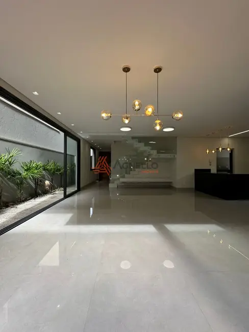 Foto 3 de Casa de Condomínio com 3 quartos à venda, 343m2 em Residencial Olivito, Franca - SP