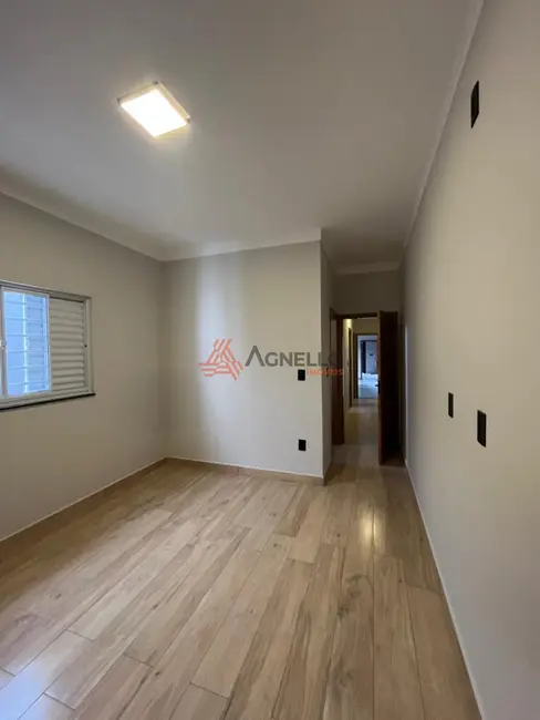 Casa com 2 quartos à venda, 97m2 em Jardim Maria Rosa, Franca - SP - imagem 6 Foto 6 de Casa com 2 quartos à venda, 97m2 em Jardim Maria Rosa, Franca - SP