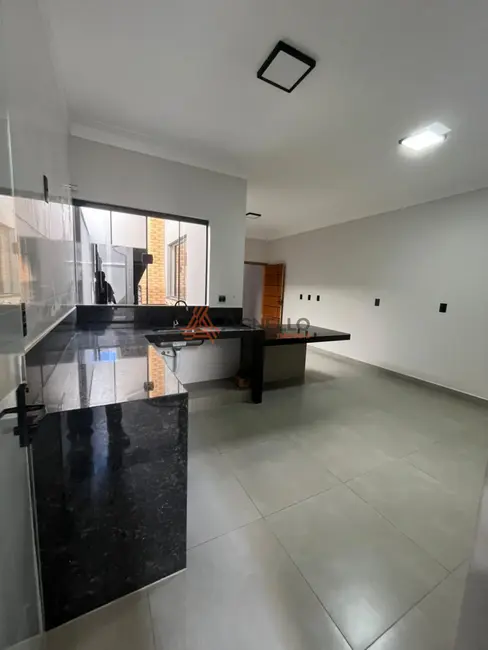 Foto 2 de Casa com 2 quartos à venda, 97m2 em Jardim Maria Rosa, Franca - SP