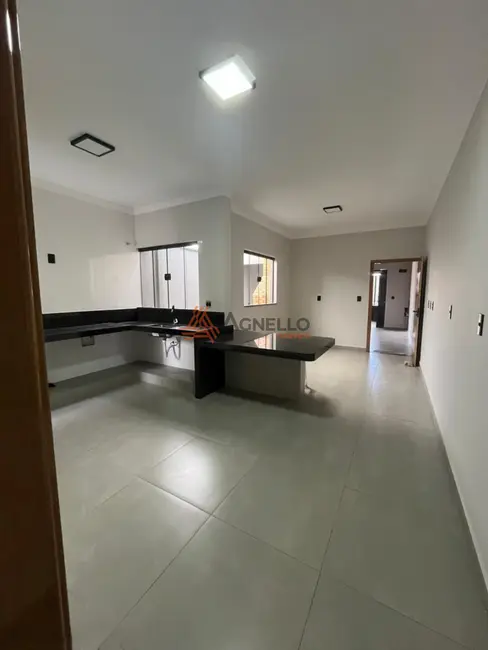 Foto 1 de Casa com 2 quartos à venda, 97m2 em Jardim Maria Rosa, Franca - SP