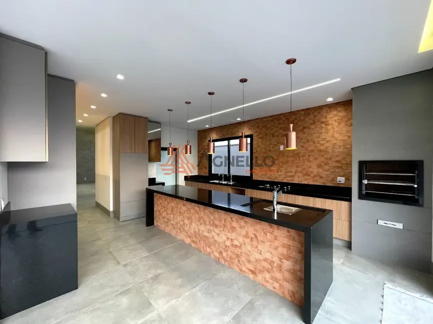 Casa de Condomínio com 3 quartos à venda, 224m2 em Veredas de Franca, Franca - SP - imagem 2 Foto 2 de Casa de Condomínio com 3 quartos à venda, 224m2 em Veredas de Franca, Franca - SP