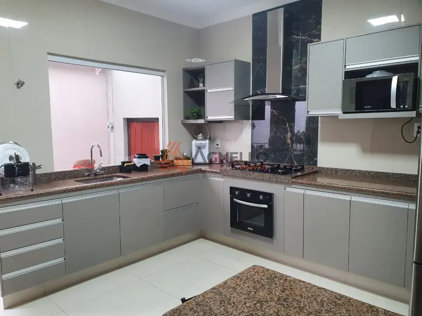 Foto 5 de Casa de Condomínio com 3 quartos à venda, 217m2 em Franca - SP