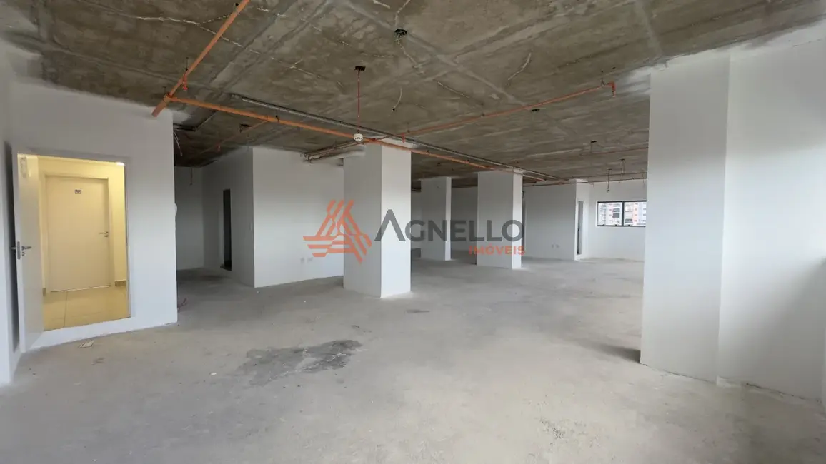 Foto 2 de Sala Comercial para alugar, 179m2 em Centro, Franca - SP