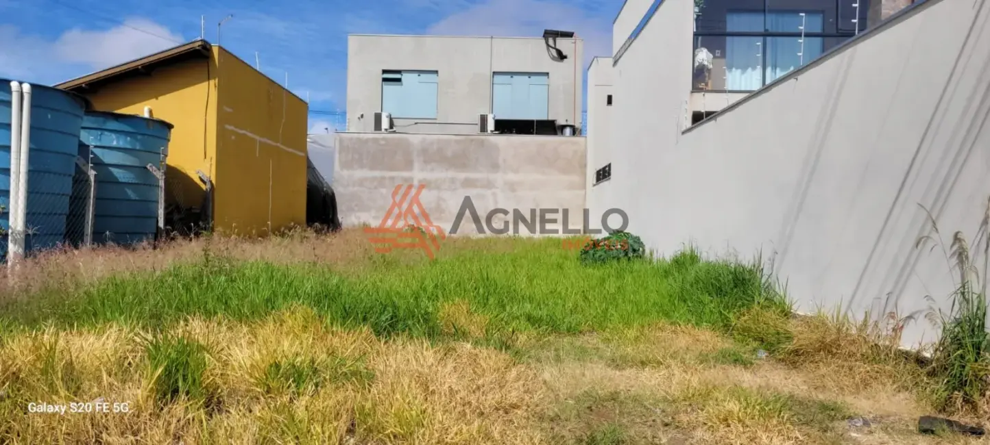 Foto 1 de Terreno / Lote à venda, 250m2 em Jardim Três Colinas, Franca - SP