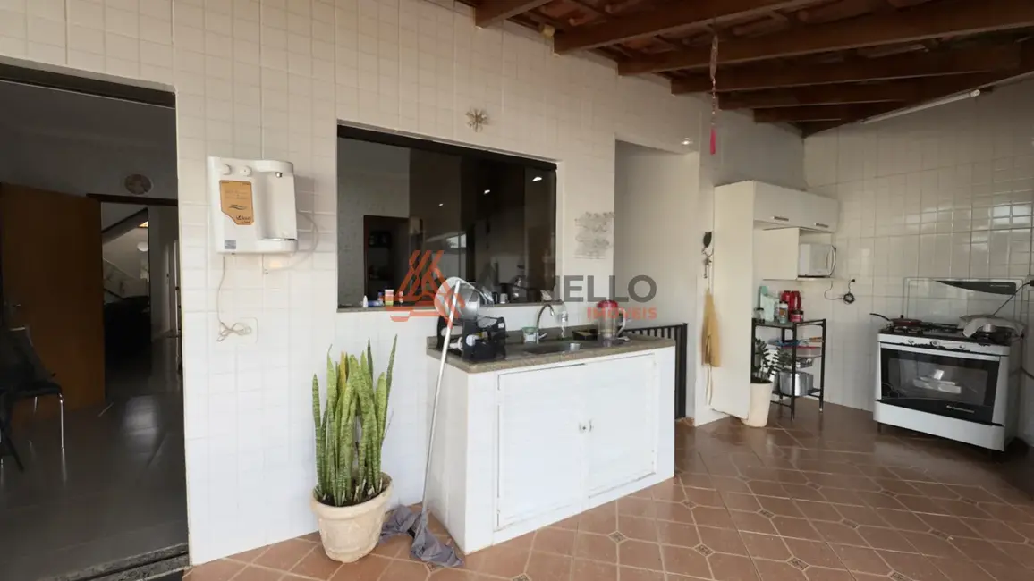 Casa com 3 quartos à venda, 153m2 em Jardim Flórida, Franca - SP - imagem 5 Foto 5 de Casa com 3 quartos à venda, 153m2 em Jardim Flórida, Franca - SP