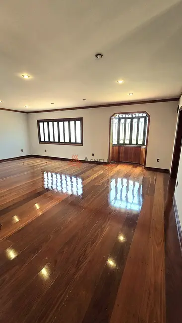 Foto 4 de Casa com 4 quartos à venda, 594m2 em Vila Flores, Franca - SP