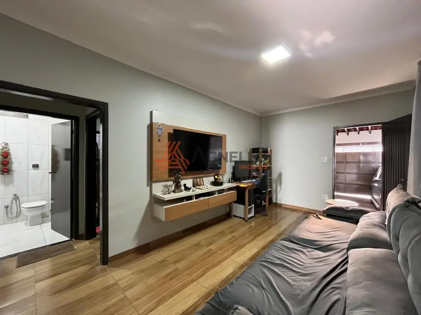 Foto 2 de Casa com 2 quartos à venda, 150m2 em Parque Residencial Nova Franca, Franca - SP