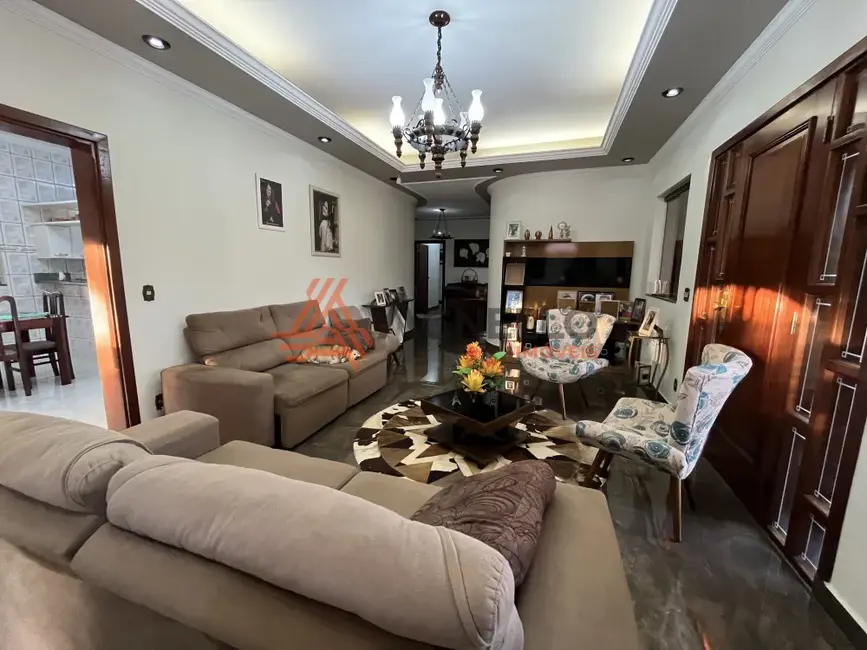 Foto 2 de Casa com 4 quartos à venda, 316m2 em Recreio Campo Belo, Franca - SP