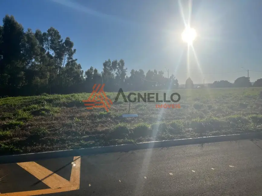 Foto 2 de Terreno / Lote à venda, 200m2 em Franca - SP