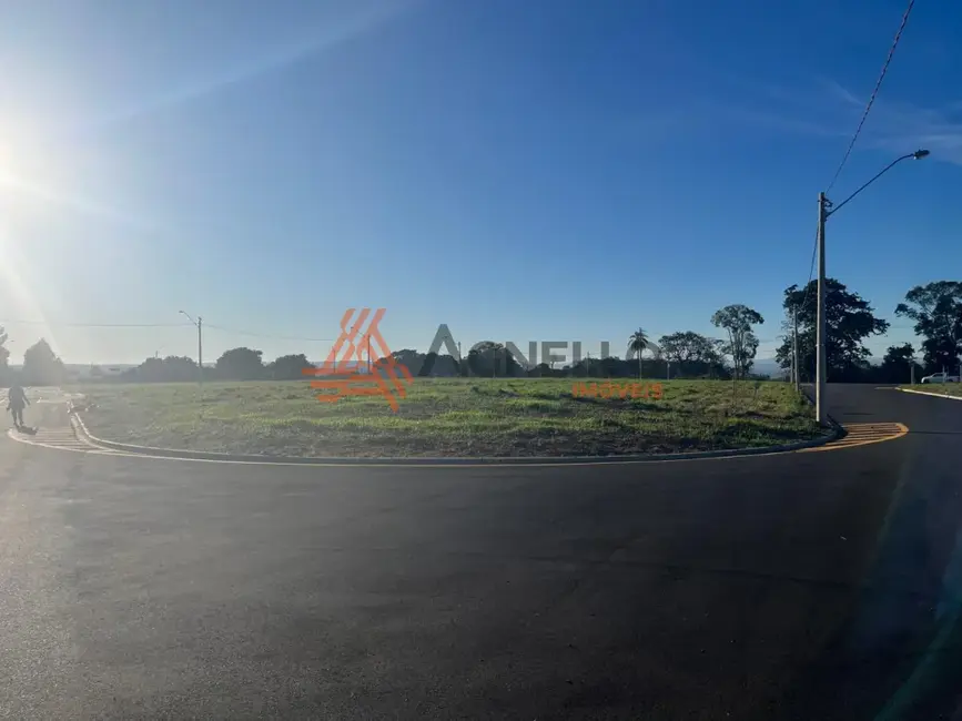 Foto 1 de Terreno / Lote à venda, 200m2 em Franca - SP