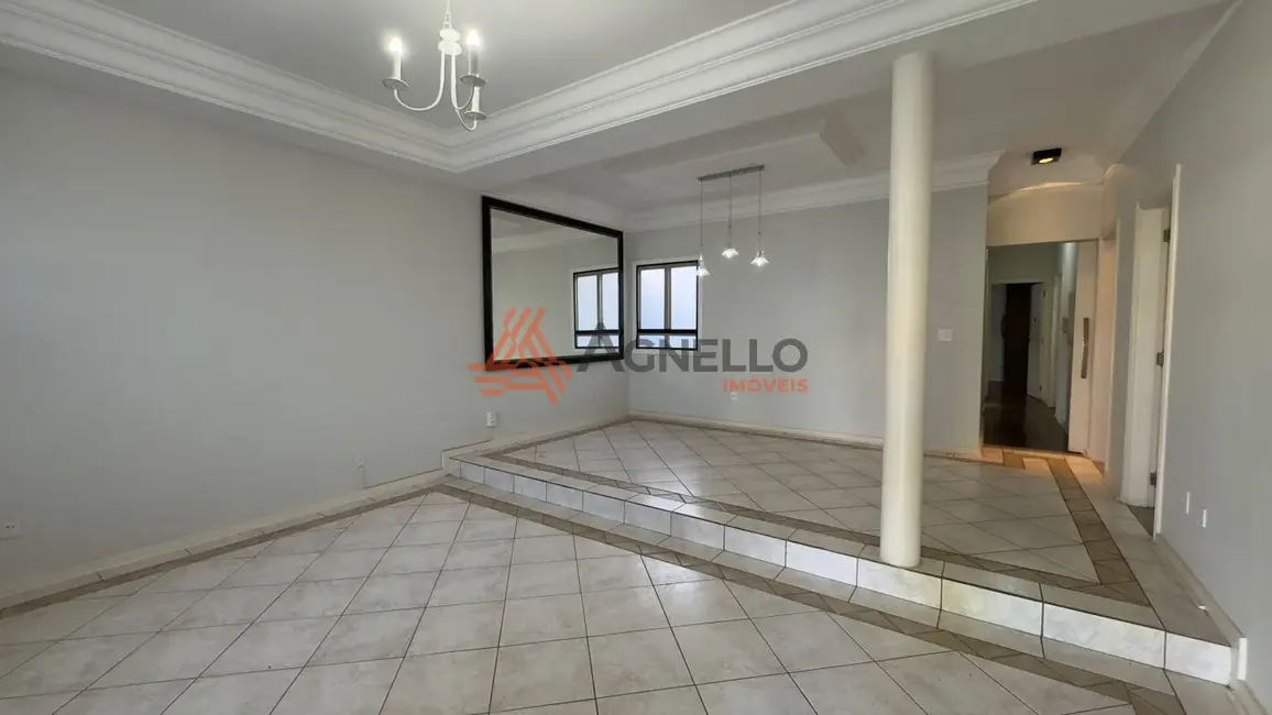 Foto 1 de Casa de Condomínio com 4 quartos à venda, 160m2 em Jardim Riviera, Franca - SP
