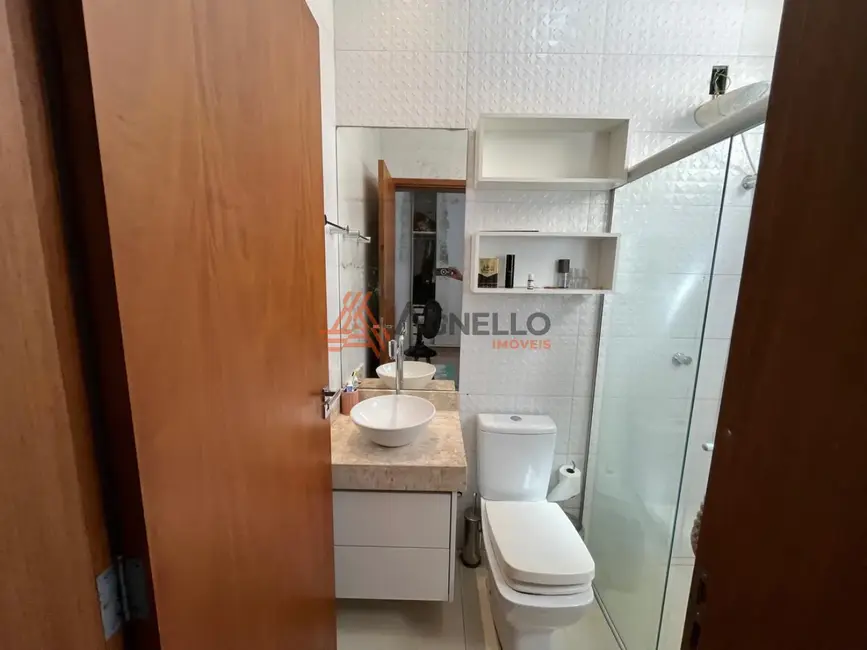 Apartamento com 2 quartos à venda, 76m2 em Jardim Santa Lúcia, Franca - SP - imagem 8 Foto 8 de Apartamento com 2 quartos à venda, 76m2 em Jardim Santa Lúcia, Franca - SP