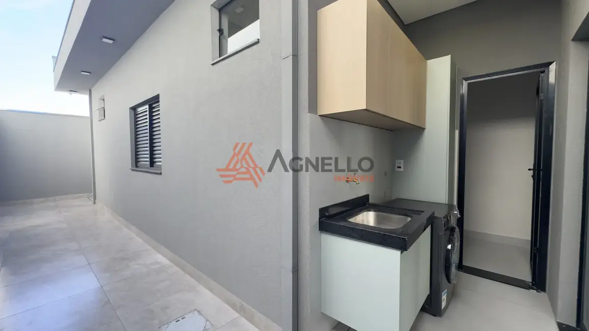 Casa com 3 quartos à venda, 180m2 em Jardim Santa Lúcia, Franca - SP - imagem 9 Foto 9 de Casa com 3 quartos à venda, 180m2 em Jardim Santa Lúcia, Franca - SP